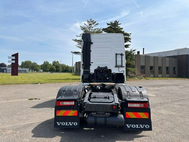 Volvo FH460. Klimaautomatik. Retarder. EU6C.. - Тягач: фото 4 Volvo FH460. Klimaautomatik. Retarder. EU6C.. - Тягач: фото 4