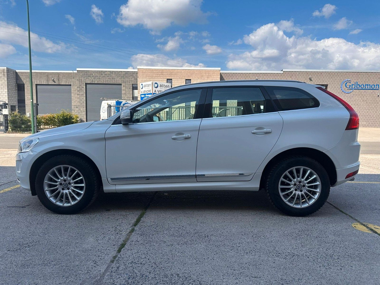 Volvo XC60 D3. Automatik. Klima. Kamera. Volleder. - Внедорожник: фото 2 Volvo XC60 D3. Automatik. Klima. Kamera. Volleder. - Внедорожник: фото 2