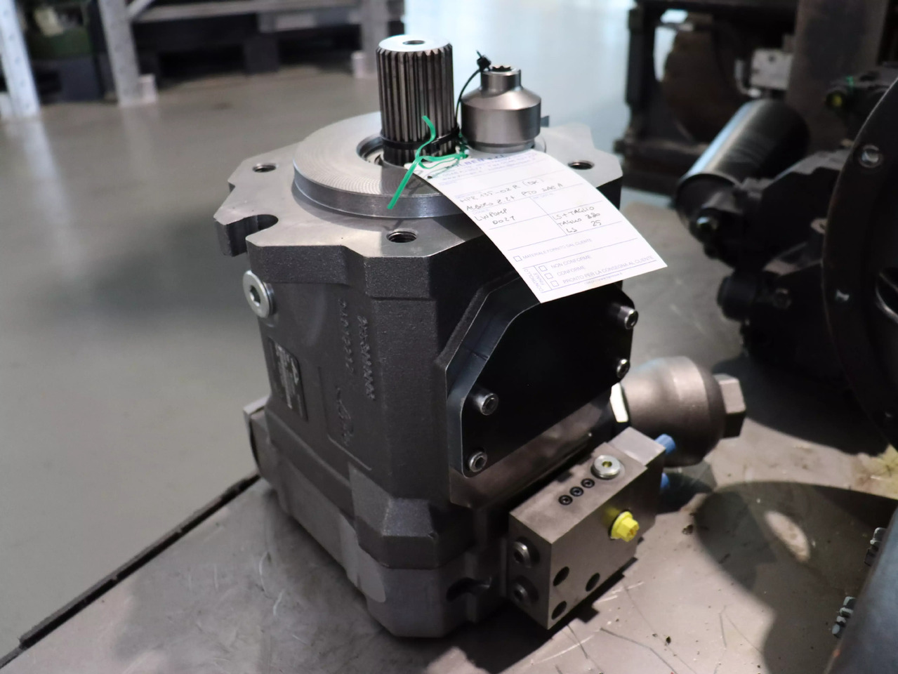 LINDE HPR02 A2 135 R LP00 0 0 0 S - Гидравлический насос для Погрузочно-разгрузочной техники: фото 3 LINDE HPR02 A2 135 R LP00 0 0 0 S - Гидравлический насос для Погрузочно-разгрузочной техники: фото 3