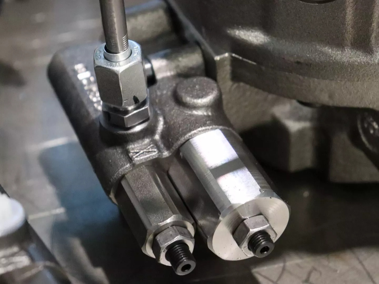 REXROTH A10VO28DFLR/31R-VSC62K01 - Гидравлический мотор для Строительной техники: фото 2 REXROTH A10VO28DFLR/31R-VSC62K01 - Гидравлический мотор для Строительной техники: фото 2
