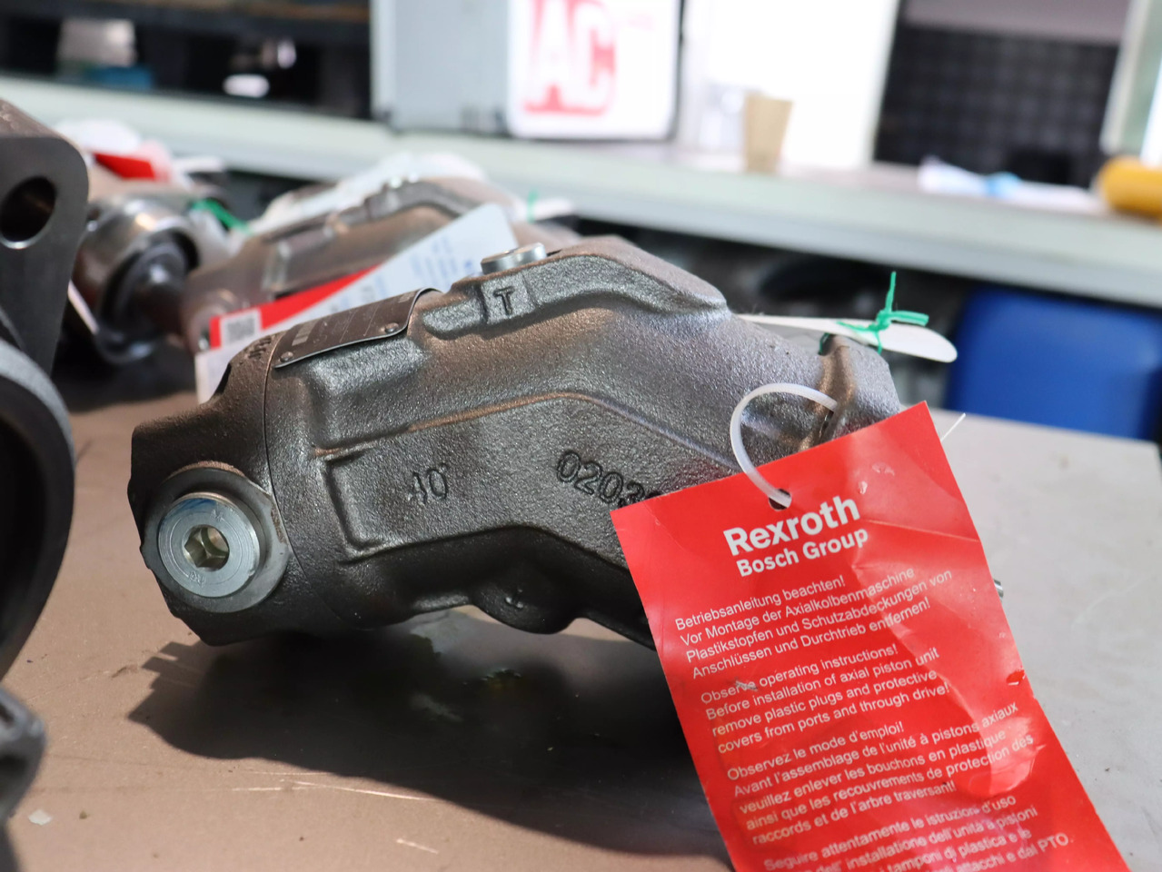 REXROTH A2FM10/61W-VZB040 - Гидравлический мотор для Строительной техники: фото 1 REXROTH A2FM10/61W-VZB040 - Гидравлический мотор для Строительной техники: фото 1