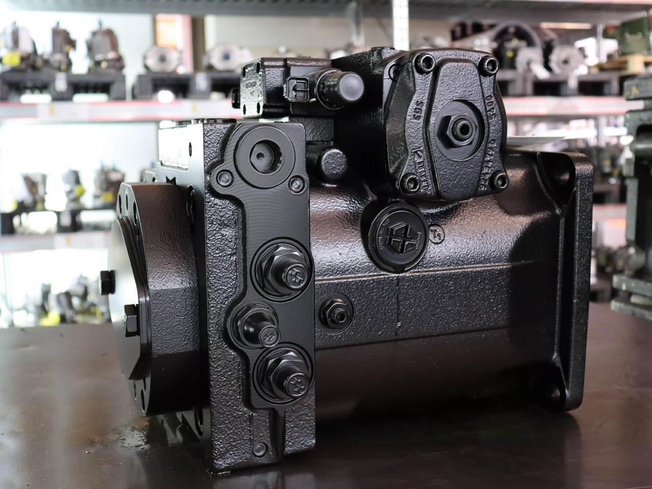 REXROTH A4VG250EP4D1/32L-NZD10F071SP-S - Гидравлический насос для Погрузочно-разгрузочной техники: фото 3 REXROTH A4VG250EP4D1/32L-NZD10F071SP-S - Гидравлический насос для Погрузочно-разгрузочной техники: фото 3