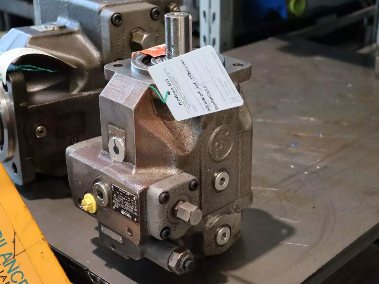 REXROTH A4VSO40DR/10R-PPB13N00 - Гидравлический мотор для Погрузочно-разгрузочной техники: фото 1 REXROTH A4VSO40DR/10R-PPB13N00 - Гидравлический мотор для Погрузочно-разгрузочной техники: фото 1