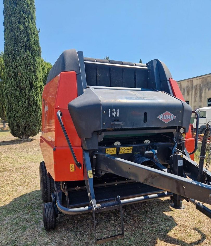 Rotopressa Kuhn - Пресс-подборщик рулонный: фото 5 Rotopressa Kuhn - Пресс-подборщик рулонный: фото 5