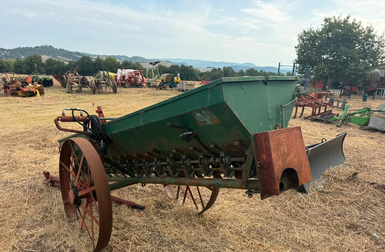 Seminatrice - Посевная техника: фото 3 Seminatrice - Посевная техника: фото 3