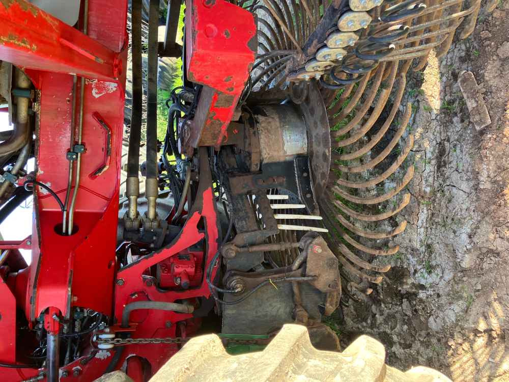 Holmer Holmer T4-40 Self-Propelled Sugarbeet Harvester - Техника для обработки почвы: фото 2 Holmer Holmer T4-40 Self-Propelled Sugarbeet Harvester - Техника для обработки почвы: фото 2