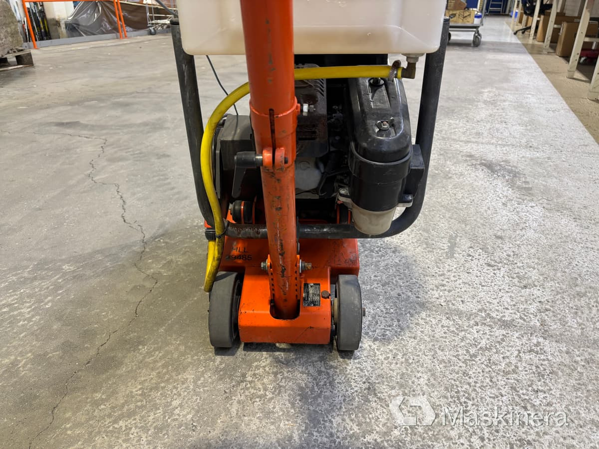 Asfaltskap Husqvarna FS 309 - Асфальтоукладочная техника: фото 4 Asfaltskap Husqvarna FS 309 - Асфальтоукладочная техника: фото 4