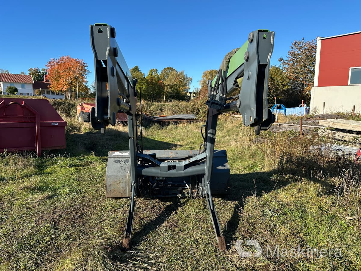 Frontlastare Ålö Quicke Q46 med skopa - Другая техника: фото 4 Frontlastare Ålö Quicke Q46 med skopa - Другая техника: фото 4