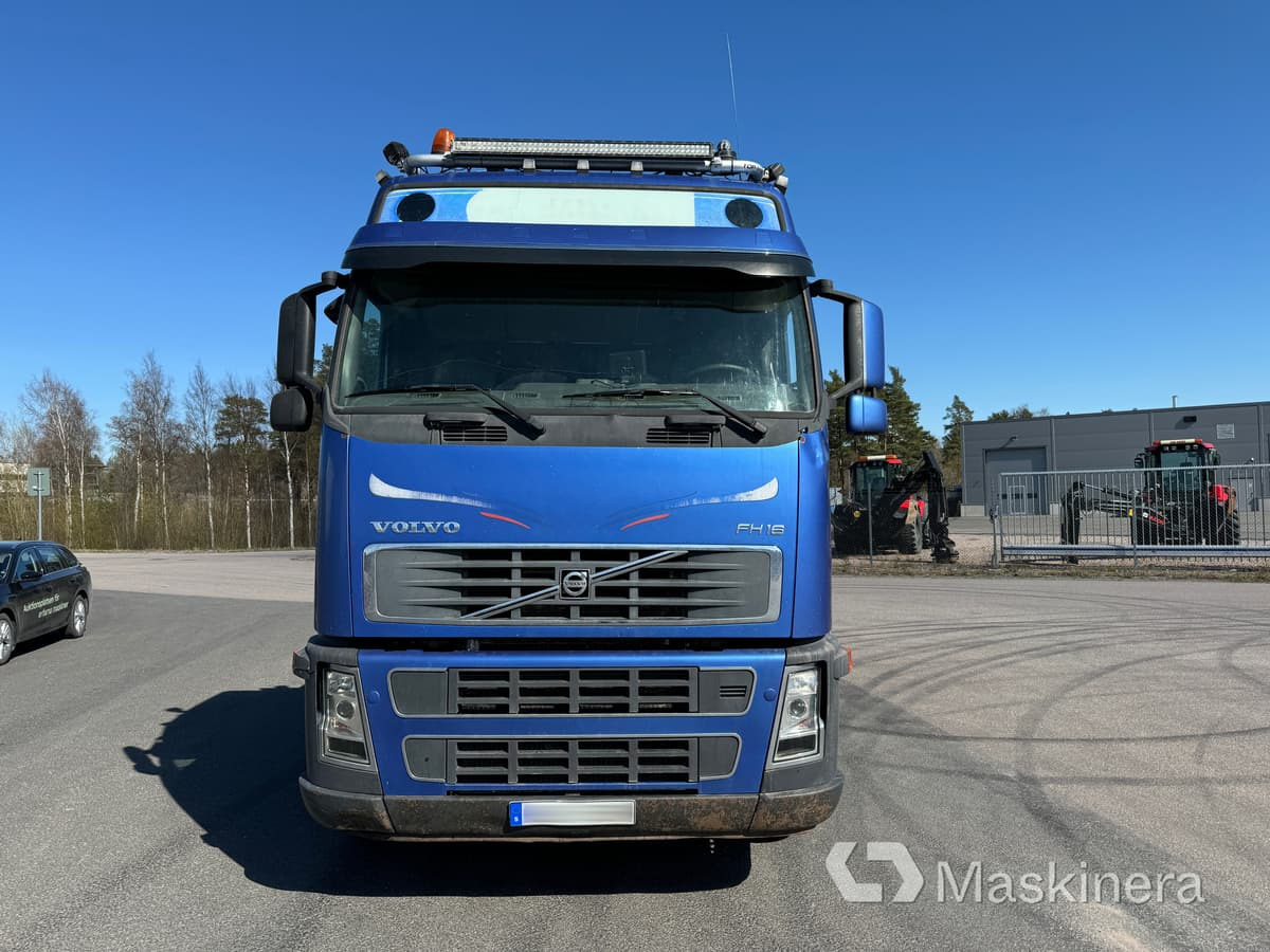 Lastväxlare Volvo FH16 tandemdrift - Другая техника: фото 2 Lastväxlare Volvo FH16 tandemdrift - Другая техника: фото 2