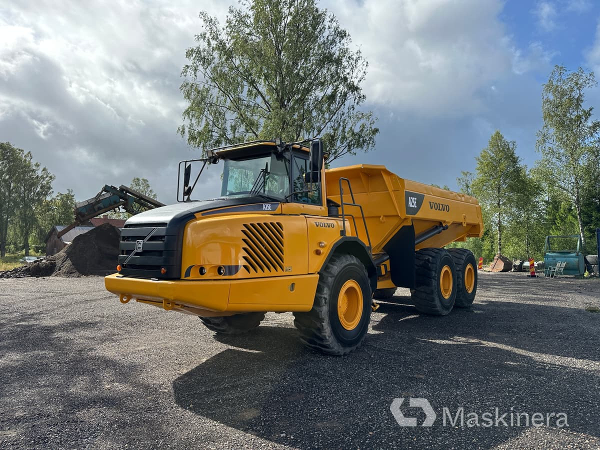 Dumper Volvo A25E 6x6 - Сочленённый самосвал: фото 1 Dumper Volvo A25E 6x6 - Сочленённый самосвал: фото 1