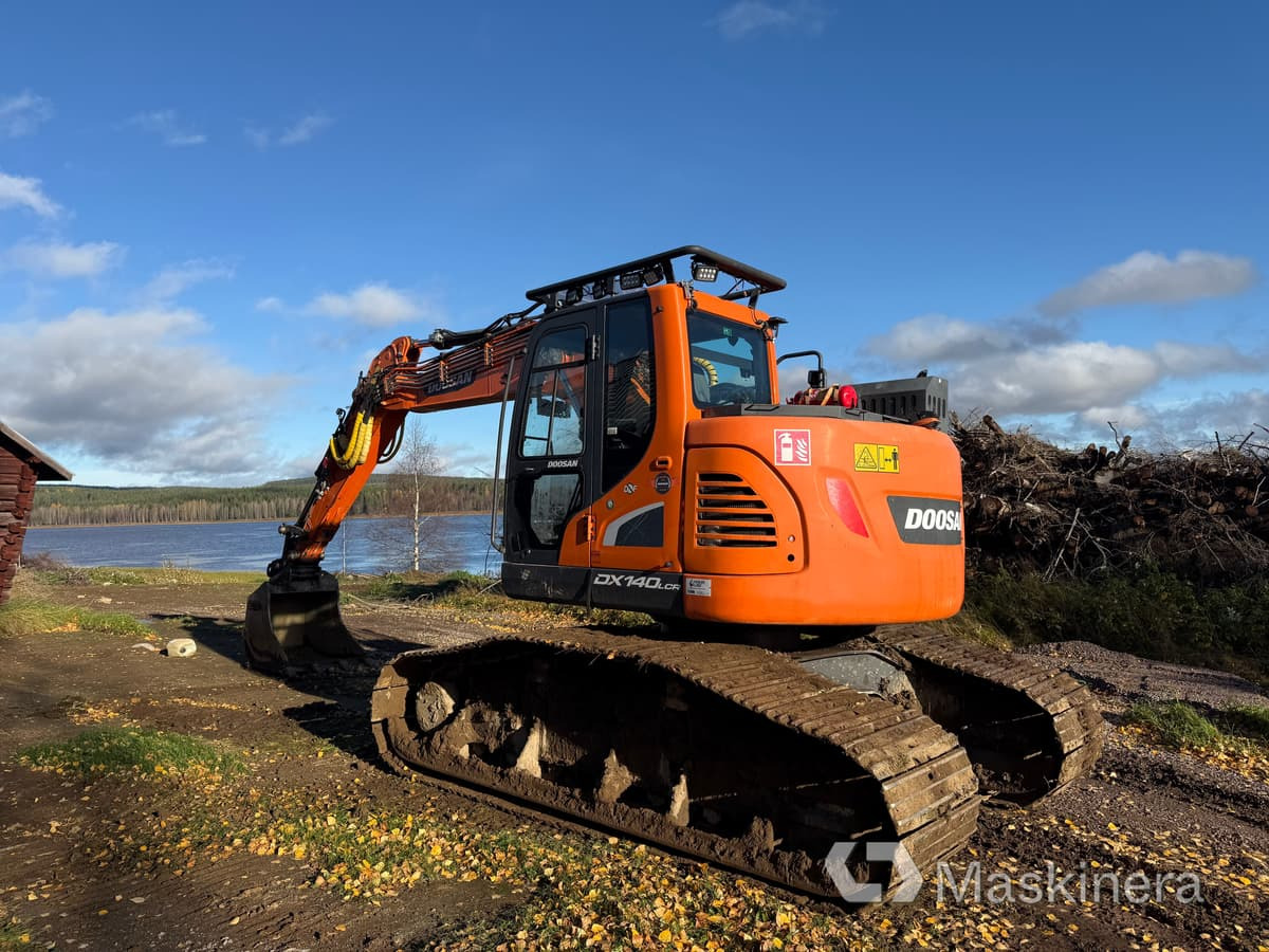 Grävmaskin Doosan DX140LCR-5 / Skördaraggregat 25RH - Гусеничный экскаватор: фото 3 Grävmaskin Doosan DX140LCR-5 / Skördaraggregat 25RH - Гусеничный экскаватор: фото 3