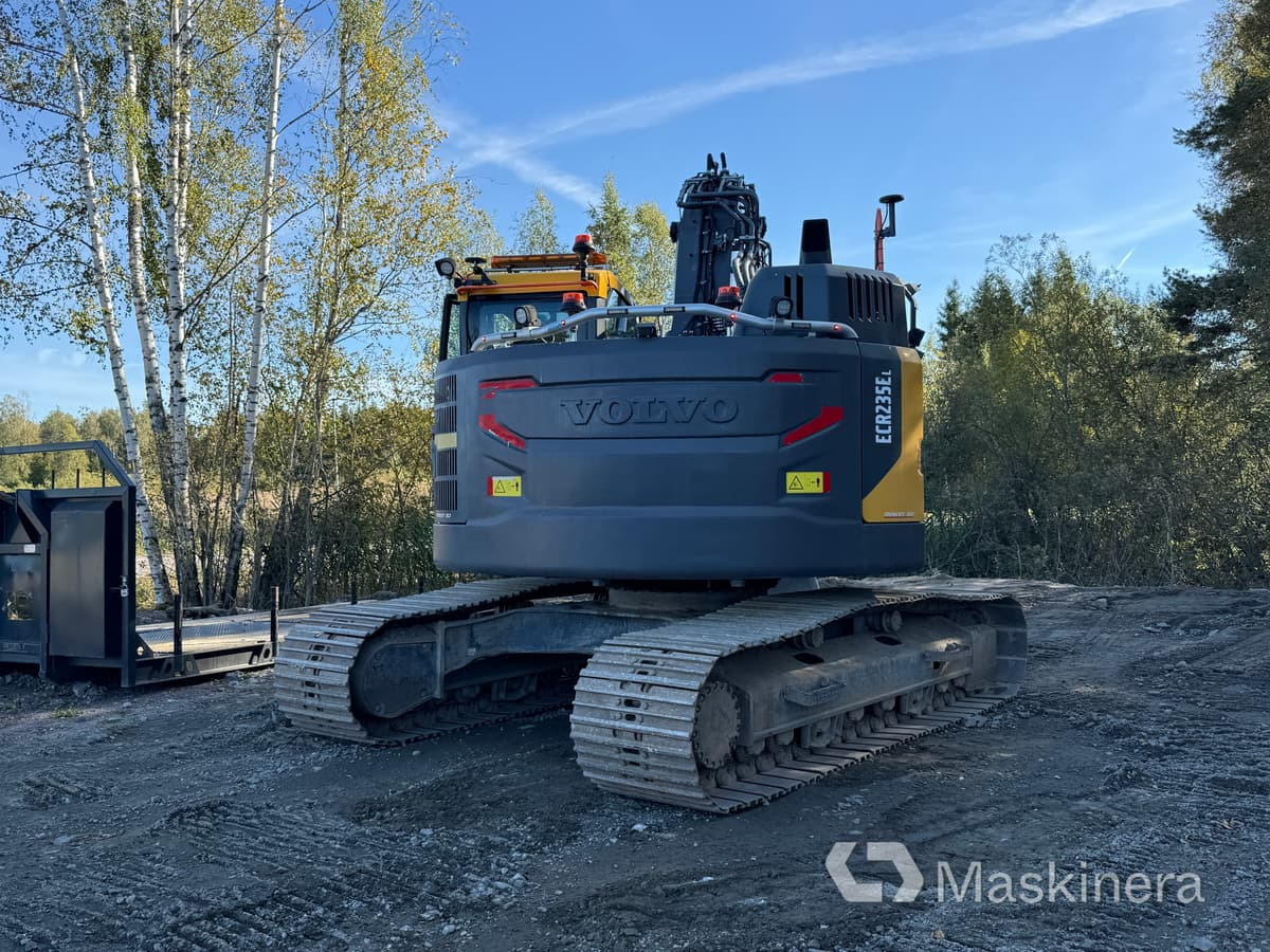 Grävmaskin Volvo ECR235EL - Гусеничный экскаватор: фото 3 Grävmaskin Volvo ECR235EL - Гусеничный экскаватор: фото 3