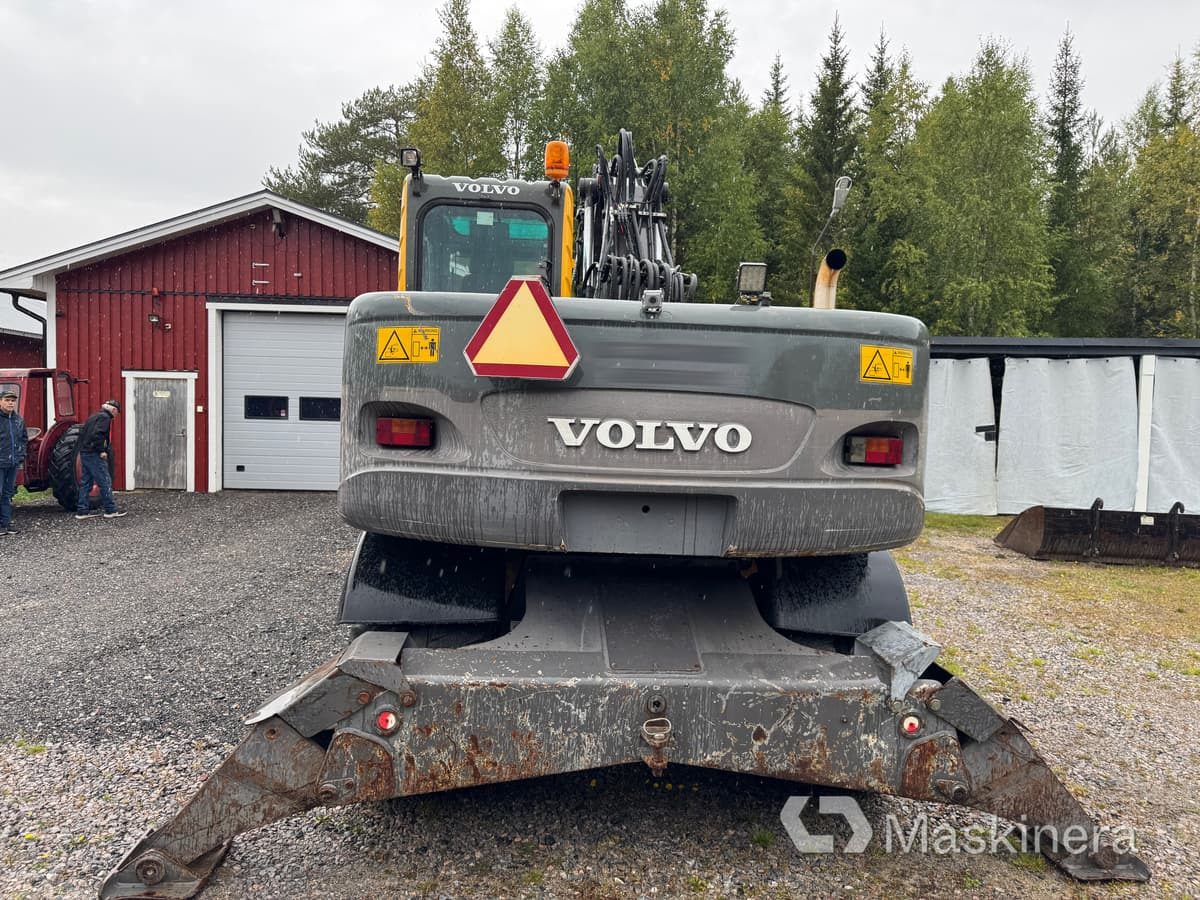 Hjulgrävare Volvo EW160B med tillbehör - Гусеничный экскаватор: фото 4 Hjulgrävare Volvo EW160B med tillbehör - Гусеничный экскаватор: фото 4