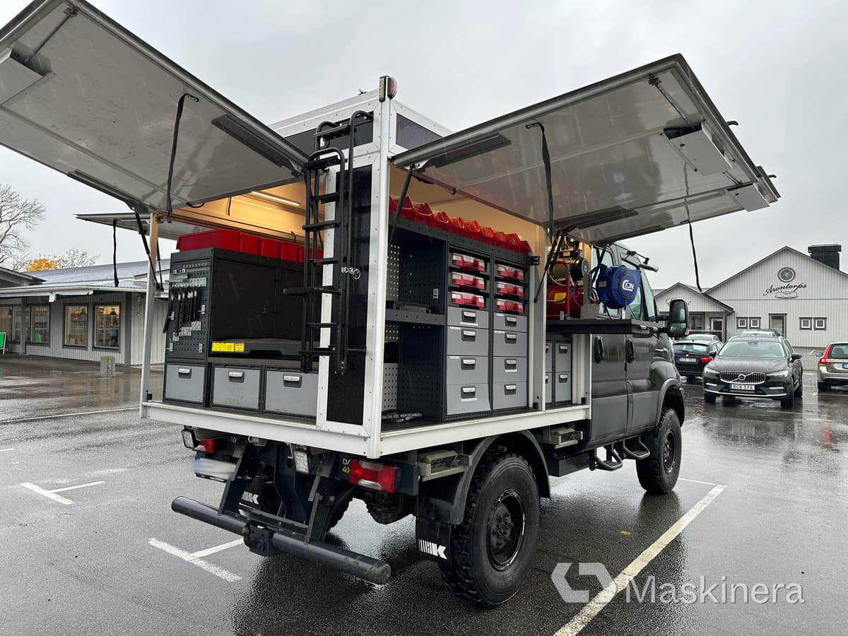 Iveco Daily 55-180 4x4 3.0 Arbetsbil Iveco Daily 4x4 3.0 - Цельнометаллический фургон: фото 5 Iveco Daily 55-180 4x4 3.0 Arbetsbil Iveco Daily 4x4 3.0 - Цельнометаллический фургон: фото 5