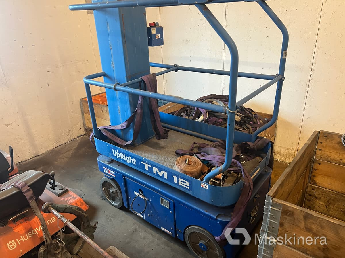 Pelarlift UpRight TM12 - Вертикальный мачтовый подъемник: фото 1 Pelarlift UpRight TM12 - Вертикальный мачтовый подъемник: фото 1