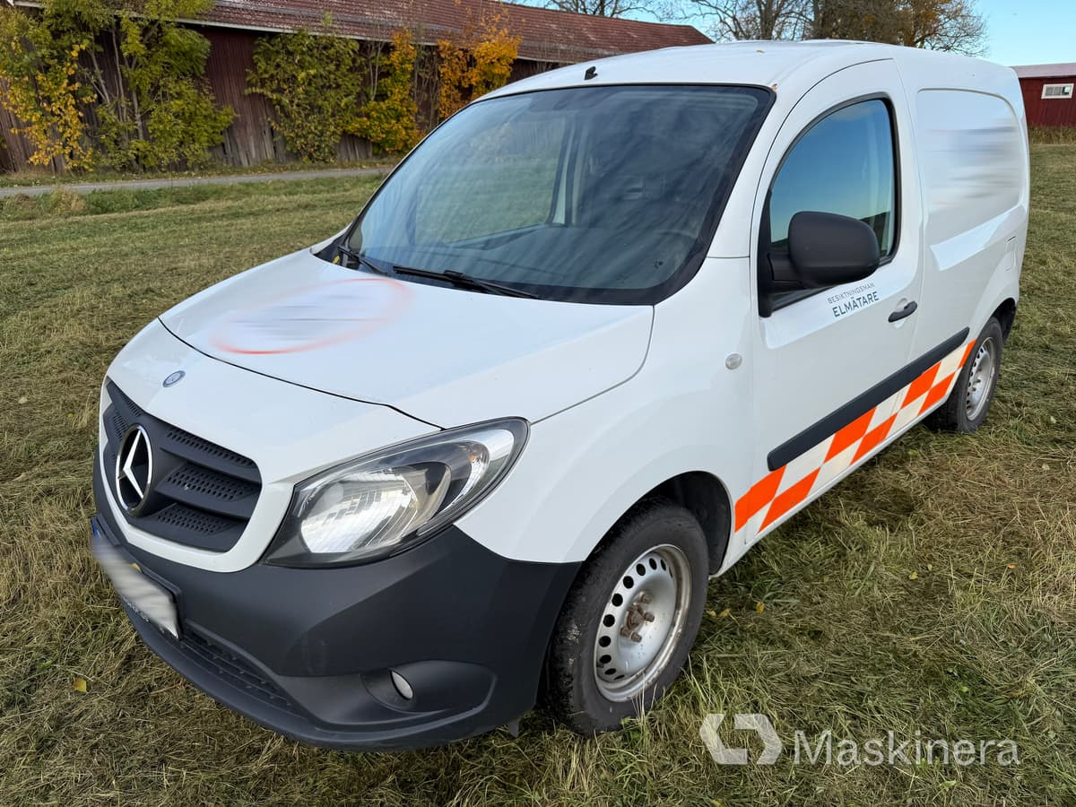 Skåpbil Mercedes Benz Citan - Цельнометаллический фургон: фото 1 Skåpbil Mercedes Benz Citan - Цельнометаллический фургон: фото 1