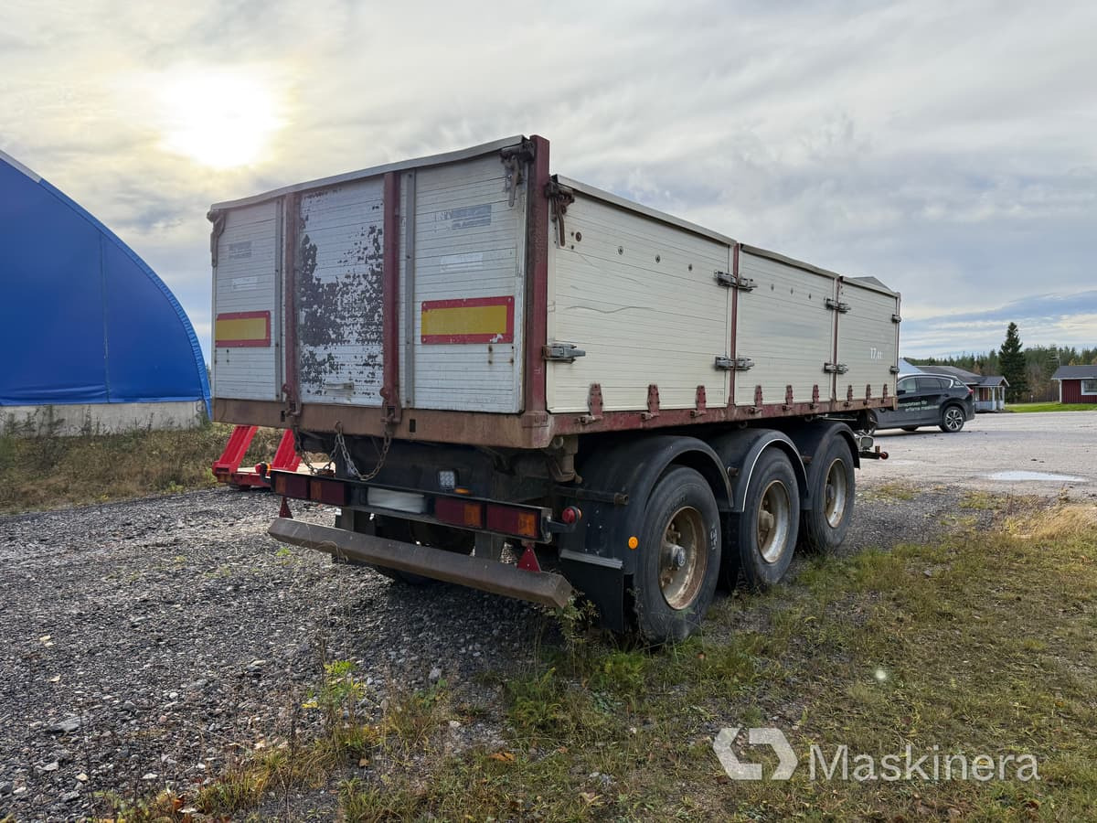 Tridemkärra Ilsbo TI-3K - Прицеп бортовой/ Платформа: фото 4 Tridemkärra Ilsbo TI-3K - Прицеп бортовой/ Платформа: фото 4