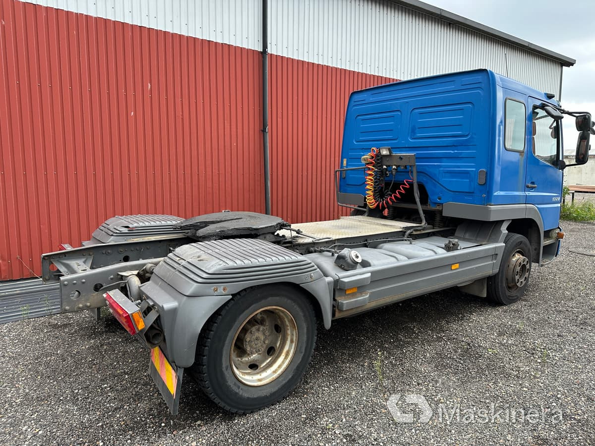 Lastbil Mercedes-Benz Atego 1328 LS 4X - Тягач: фото 3 Lastbil Mercedes-Benz Atego 1328 LS 4X - Тягач: фото 3