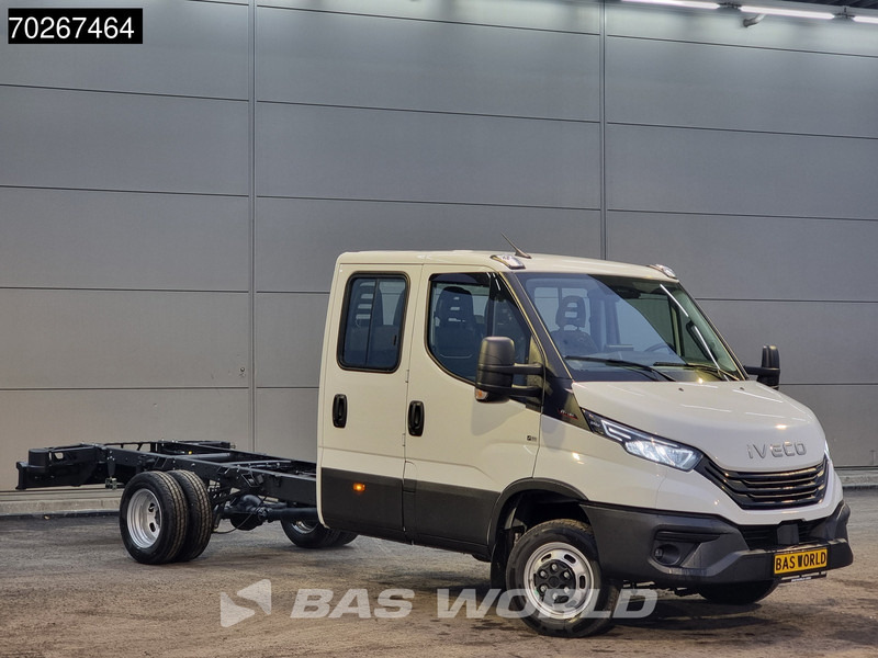 Iveco Daily 35C18 3.0L Dubbel Cabine Chassis 410WB 2025 model LED Navi Camera Airco Cruise Fahrgestell Airco Dubbel cabine Cruise control - Фургон: фото 3 Iveco Daily 35C18 3.0L Dubbel Cabine Chassis 410WB 2025 model LED Navi Camera Airco Cruise Fahrgestell Airco Dubbel cabine Cruise control - Фургон: фото 3