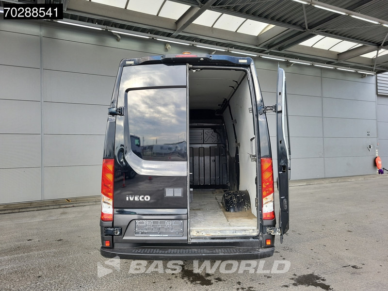 Iveco Daily 35C18 3.0L Automaat Dubbellucht L2H2 Navi Cruise Camera Euro6 L2 12m3 Airco Cruise control - Цельнометаллический фургон: фото 3 Iveco Daily 35C18 3.0L Automaat Dubbellucht L2H2 Navi Cruise Camera Euro6 L2 12m3 Airco Cruise control - Цельнометаллический фургон: фото 3