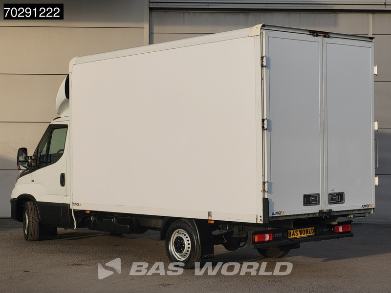 Iveco Daily 35S16 Automaat Bakwagen Achterdeuren 160PK Airco Camera Euro6 Meubelbak Koffer 21m3 Airco - Фургон с закрытым кузовом: фото 2 Iveco Daily 35S16 Automaat Bakwagen Achterdeuren 160PK Airco Camera Euro6 Meubelbak Koffer 21m3 Airco - Фургон с закрытым кузовом: фото 2