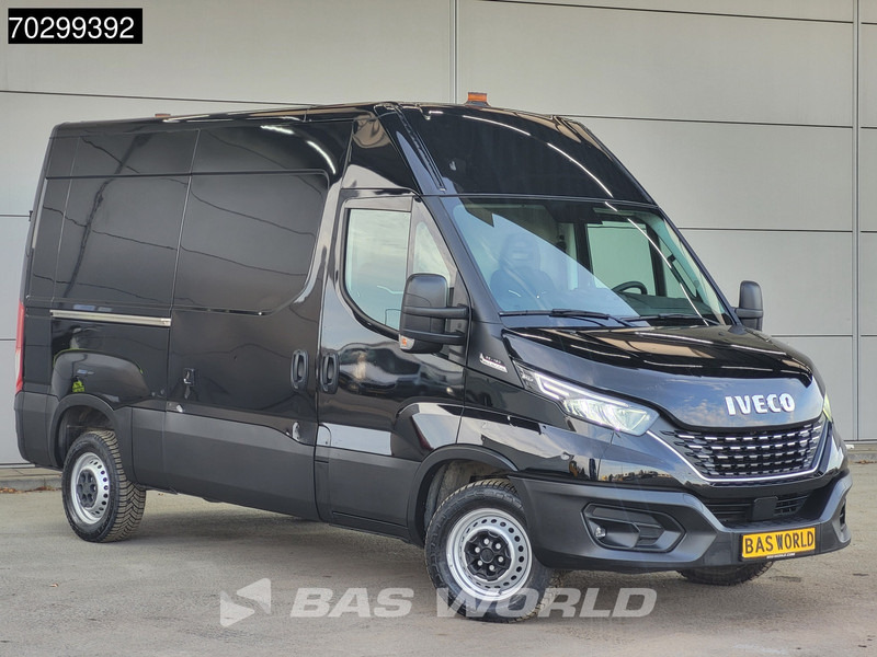 Iveco Daily 35S18 3.0L Automaat L2H2 180PK ACC LED Navi Airco 3,5t Trekgewicht Euro6 L2H2 Airco - Цельнометаллический фургон: фото 3 Iveco Daily 35S18 3.0L Automaat L2H2 180PK ACC LED Navi Airco 3,5t Trekgewicht Euro6 L2H2 Airco - Цельнометаллический фургон: фото 3
