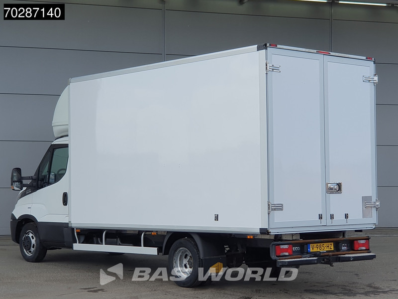 Iveco Daily 40C18 3.0L Automaat Bakwagen Navi Airco Cruise Euro6 Schuifzeilen Plane Meubelbak Koffer 21m3 Airco Trekhaak Cruise control - Фургон с закрытым кузовом: фото 3 Iveco Daily 40C18 3.0L Automaat Bakwagen Navi Airco Cruise Euro6 Schuifzeilen Plane Meubelbak Koffer 21m3 Airco Trekhaak Cruise control - Фургон с закрытым кузовом: фото 3
