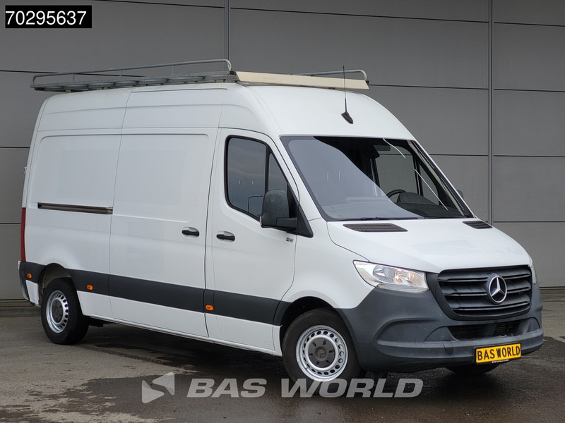 Mercedes-Benz Sprinter 311 CDI L2H2 Airco Cruise MBUX CarPlay Imperiaal Euro6 L2 12m3 Airco Cruise control - Легковой фургон: фото 3 Mercedes-Benz Sprinter 311 CDI L2H2 Airco Cruise MBUX CarPlay Imperiaal Euro6 L2 12m3 Airco Cruise control - Легковой фургон: фото 3