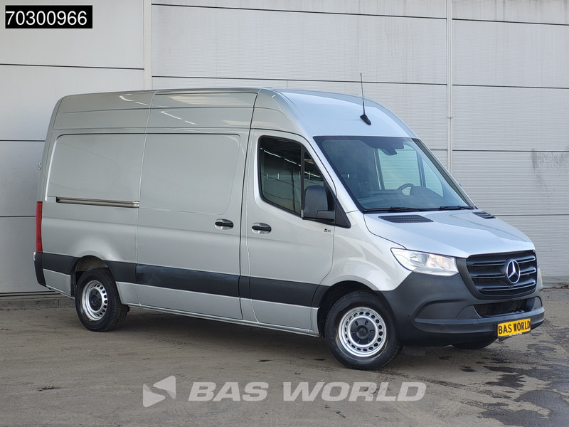 Mercedes-Benz Sprinter 315 CDI Automaat L2H2 150PK Airco Camera Parkeersensoren MBUX CarPlay Euro6 L2 Airco - Легковой фургон: фото 5 Mercedes-Benz Sprinter 315 CDI Automaat L2H2 150PK Airco Camera Parkeersensoren MBUX CarPlay Euro6 L2 Airco - Легковой фургон: фото 5