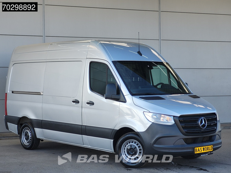 Mercedes-Benz Sprinter 315 CDI COMING SOON! Automaat L2H2 150PK Airco Camera Parkeersensoren MBUX CarPlay Euro6 L2 12m3 Airco - Легковой фургон: фото 3 Mercedes-Benz Sprinter 315 CDI COMING SOON! Automaat L2H2 150PK Airco Camera Parkeersensoren MBUX CarPlay Euro6 L2 12m3 Airco - Легковой фургон: фото 3