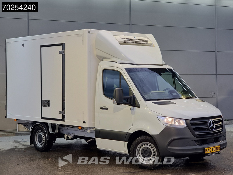 Mercedes-Benz Sprinter 315 CDI Koelwagen Thermo King V-300max 230V stekker Bakwagen Koel Kühlwagen 13m3 Airco Cruise control - Фургон-рефрижератор: фото 5 Mercedes-Benz Sprinter 315 CDI Koelwagen Thermo King V-300max 230V stekker Bakwagen Koel Kühlwagen 13m3 Airco Cruise control - Фургон-рефрижератор: фото 5
