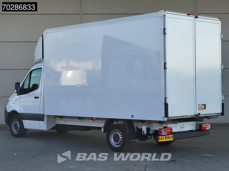 Mercedes-Benz Sprinter 317 CDI Bakwagen Automaat Achterdeuren Airco Camera Euro6 Meubelbak Koffer 21m3 Airco - Фургон с закрытым кузовом: фото 2 Mercedes-Benz Sprinter 317 CDI Bakwagen Automaat Achterdeuren Airco Camera Euro6 Meubelbak Koffer 21m3 Airco - Фургон с закрытым кузовом: фото 2