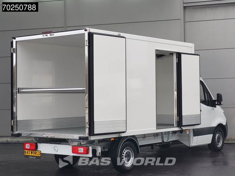 Mercedes-Benz Sprinter 317 CDI Koelwagen Automaat Zijdeur 2025-Model Thermo King V-300max 230v-Stekker 170PK Airco Cruise MBUX CarPlay Euro6 Koel Koele - Фургон-рефрижератор: фото 5 Mercedes-Benz Sprinter 317 CDI Koelwagen Automaat Zijdeur 2025-Model Thermo King V-300max 230v-Stekker 170PK Airco Cruise MBUX CarPlay Euro6 Koel Koele - Фургон-рефрижератор: фото 5