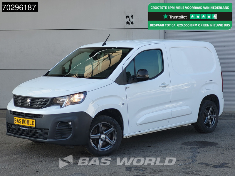 Peugeot Partner 130pk Benzine Emissievrij L1H1 Navi Airco Cruise Parkeersensoren Euro6 L1 Kompakt Airco Trekhaak Cruise control - Легковой фургон: фото 1 Peugeot Partner 130pk Benzine Emissievrij L1H1 Navi Airco Cruise Parkeersensoren Euro6 L1 Kompakt Airco Trekhaak Cruise control - Легковой фургон: фото 1