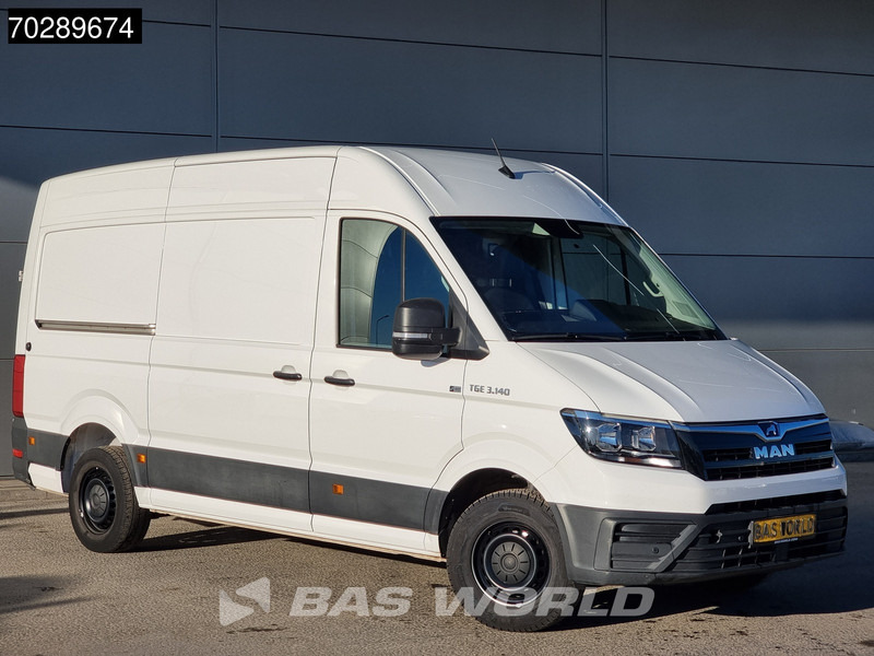 Volkswagen Crafter 140pk Automaat L3H3 Airco Trekhaak Camera Parkeersensoren Euro6 L2H2 11m3 Airco Trekhaak - Цельнометаллический фургон: фото 3 Volkswagen Crafter 140pk Automaat L3H3 Airco Trekhaak Camera Parkeersensoren Euro6 L2H2 11m3 Airco Trekhaak - Цельнометаллический фургон: фото 3