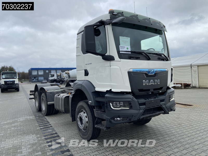 MAN TGS 33.400 6X4 NEW 6x4 chassis Big-Axle Manual Airco EURO 2 - Грузовик-шасси: фото 3 MAN TGS 33.400 6X4 NEW 6x4 chassis Big-Axle Manual Airco EURO 2 - Грузовик-шасси: фото 3