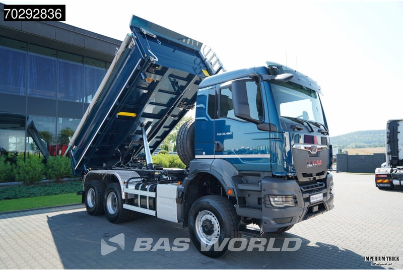 MAN TGS 33.480 TGS 6X6 11m3 KH-3-Way Kipper 6x6 Steel Suspension Automatic Big-Axle Euro 6 - Самосвал: фото 5 MAN TGS 33.480 TGS 6X6 11m3 KH-3-Way Kipper 6x6 Steel Suspension Automatic Big-Axle Euro 6 - Самосвал: фото 5