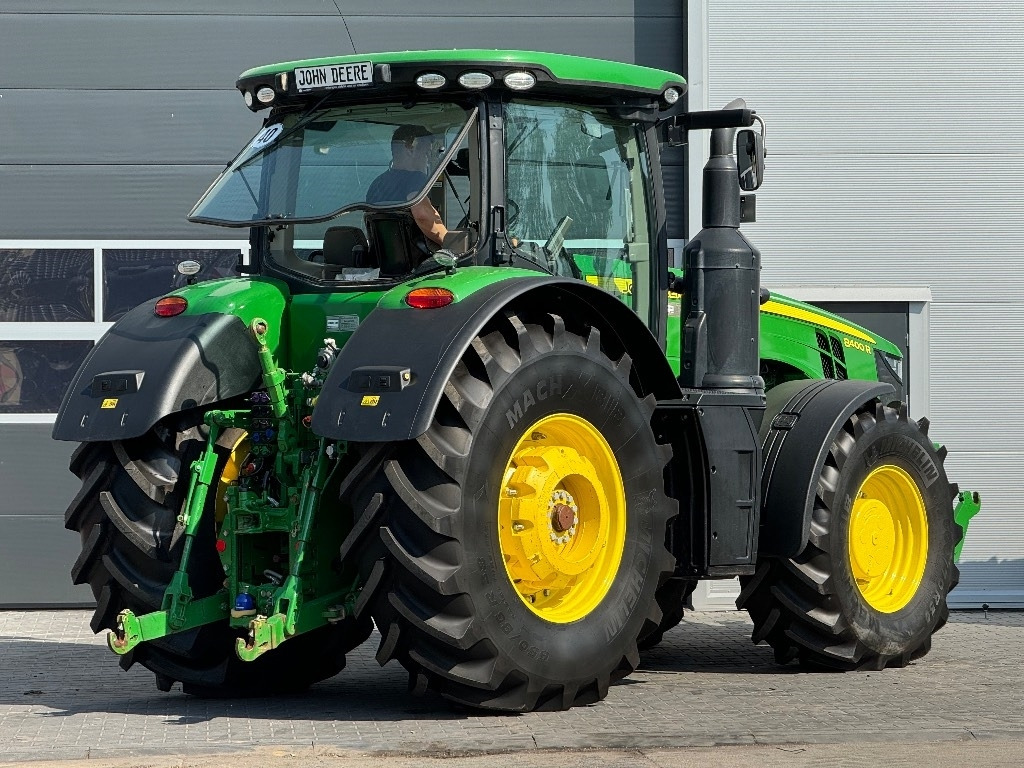 John Deere 8400 R - Трактор: фото 5 John Deere 8400 R - Трактор: фото 5