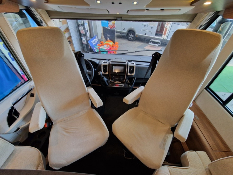 Carthago C-Tourer I 143 - Интегрированный автодом: фото 5 Carthago C-Tourer I 143 - Интегрированный автодом: фото 5