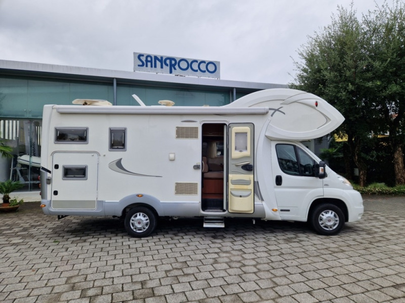 Laika X 710 - Альковный автодом: фото 2 Laika X 710 - Альковный автодом: фото 2