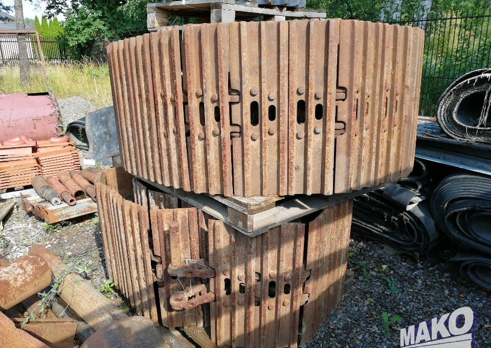 Gąsienice do koparki 30-45t klepka 700mm - Гусеница для Строительной техники: фото 1 Gąsienice do koparki 30-45t klepka 700mm - Гусеница для Строительной техники: фото 1