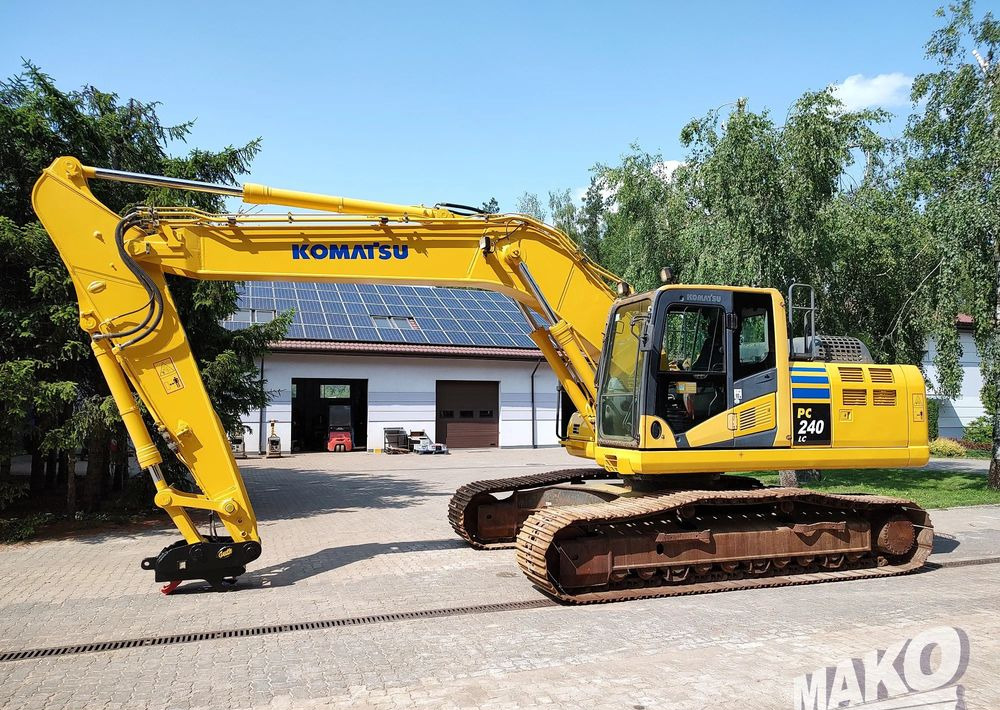 Komatsu PC240 LC-10 - Гусеничный экскаватор: фото 1 Komatsu PC240 LC-10 - Гусеничный экскаватор: фото 1