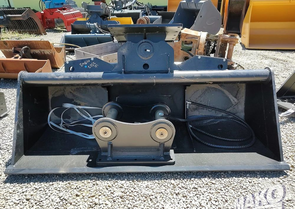 NOWA Łyżka skarpowa hydrauliczna Haner 236cm do koparki Miller fi 100 - Навесное оборудование для Строительной техники: фото 2 NOWA Łyżka skarpowa hydrauliczna Haner 236cm do koparki Miller fi 100 - Навесное оборудование для Строительной техники: фото 2