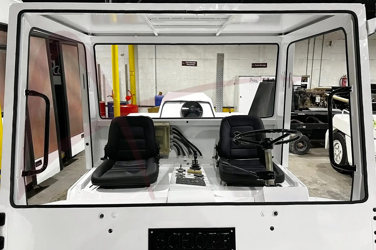 SCHOPF F59 - Аэродромный тягач: фото 5 SCHOPF F59 - Аэродромный тягач: фото 5