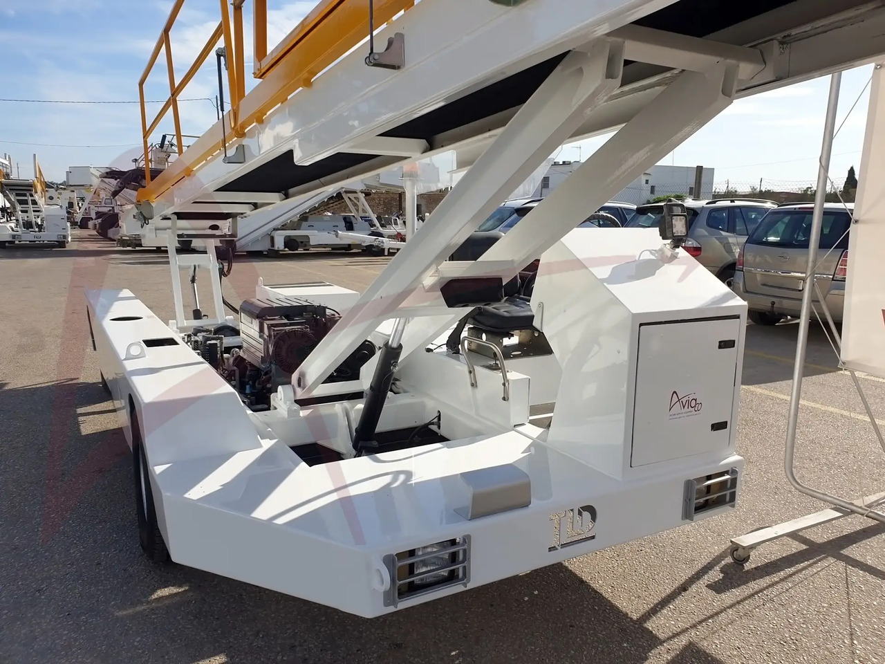 TLD NBL-D - Ленточный погрузчик багажа: фото 3 TLD NBL-D - Ленточный погрузчик багажа: фото 3