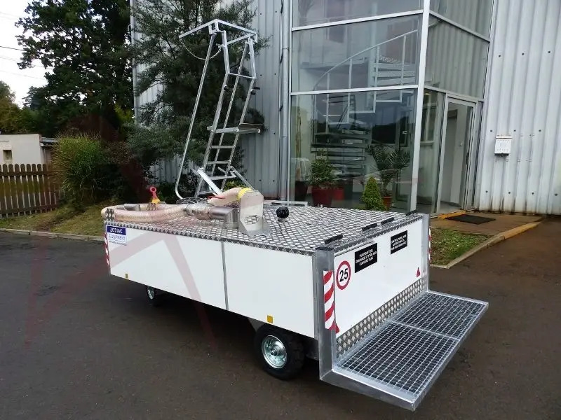 ZODIAC PVL-C 1000 - Машина для обслуживания туалетных отсеков: фото 3 ZODIAC PVL-C 1000 - Машина для обслуживания туалетных отсеков: фото 3