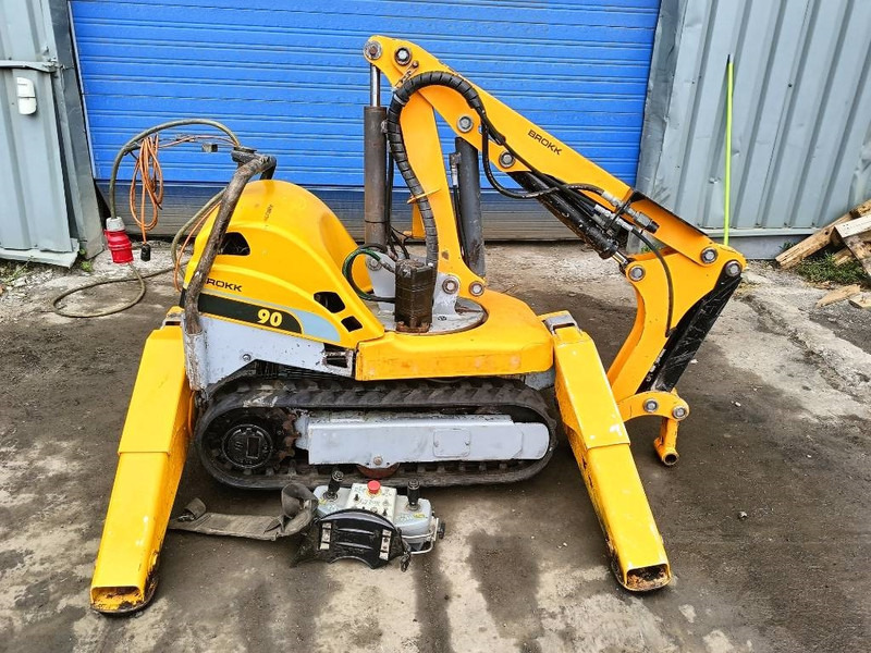 Brokk 90 husqvarna robot remote excavator digger - Гусеничный экскаватор: фото 2 Brokk 90 husqvarna robot remote excavator digger - Гусеничный экскаватор: фото 2