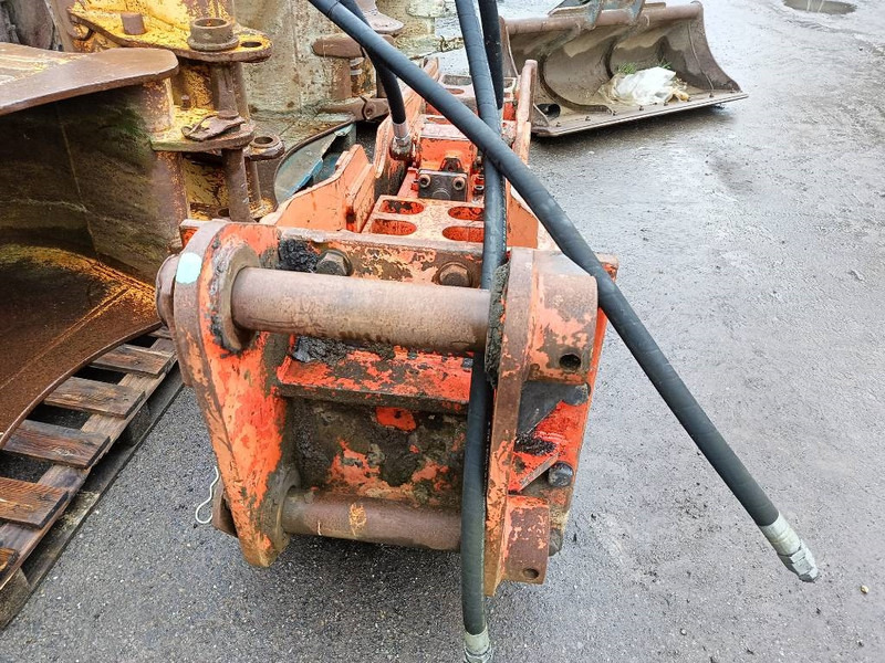 NPK E 210 GH9 hamer hammer hydraulic 18-25 ton 2000 - Гидромолот для Строительной техники: фото 4 NPK E 210 GH9 hamer hammer hydraulic 18-25 ton 2000 - Гидромолот для Строительной техники: фото 4