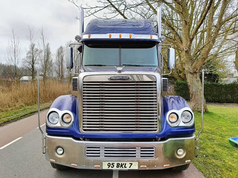 Freightliner Coronado 500 hp caterpillar truck trekker euro5 - Тягач: фото 3 Freightliner Coronado 500 hp caterpillar truck trekker euro5 - Тягач: фото 3