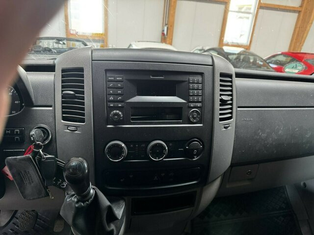 Цельнометаллический фургон MERCEDES-BENZ Sprinter 316 CDI 4x4 Allrad 5-Sitzer...: фото 7